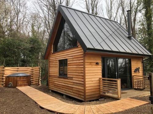 Foxes Hollow - Woodland Cabin - Alfriston