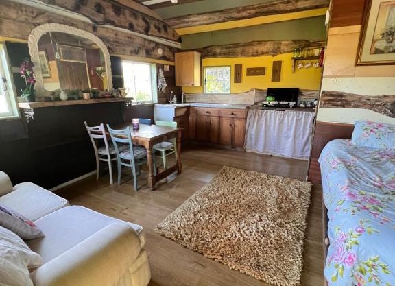 Foxglove eco lodge