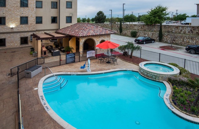 Free Breakfast + Outdoor Pool | Close to the DFW Airport!
