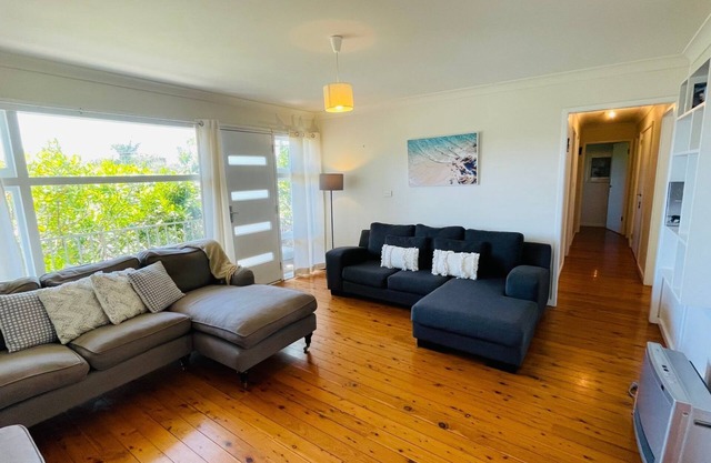 Free night on us this winter at Relaxed Coastal Retreat