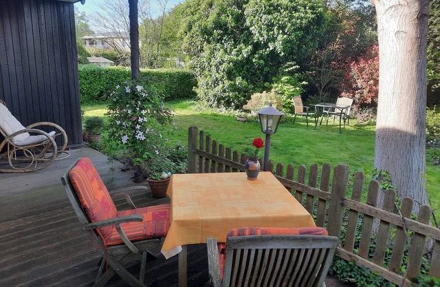 Freistehendes Ferienhaus mit Zauberhaftem Garten am Oberrhein