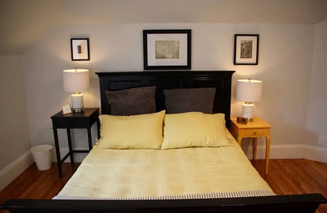 Fresh New Space, Walk to Salem Harbor, Historic