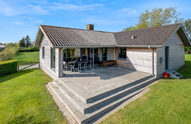 "Fridoline" - 450m from the sea by Interhome