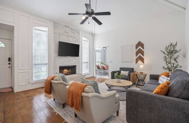 FRISCO-Quiet, Family Friendly; King Suite w/Garage & Yard