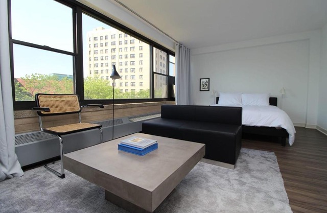 FRONTDESK First-Class Studio Apt in Hyde Park