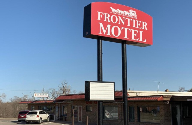 Frontier Motel