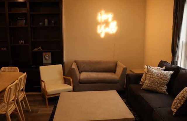 Full Home Available in Downtown