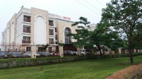 Full Moon Hotel - Penthouse