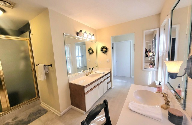 Full Package Home, Centrally Located