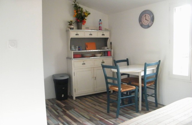 Fully equipped air-conditioned studio