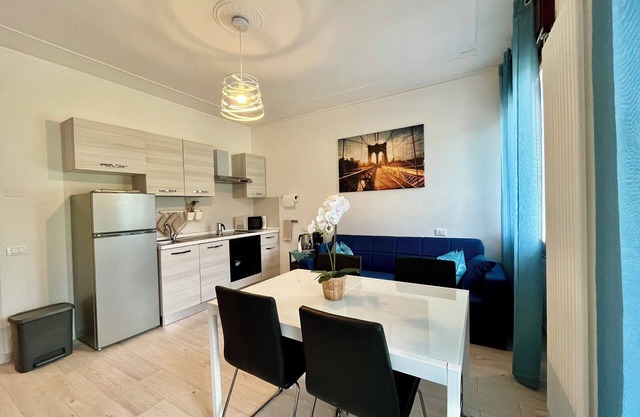 Fully equipped and newly remodeled apt for 6 guests