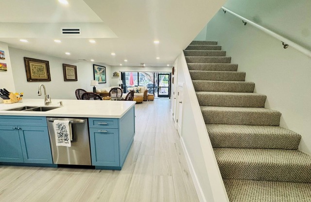 Fully Equipped Townhome in Buttonwood Bay Community Loaded with Amenities