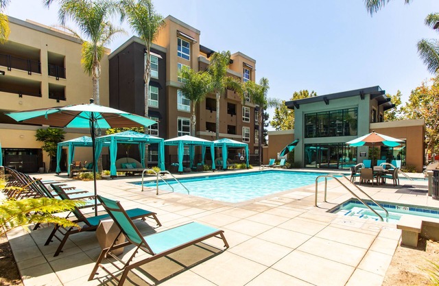 Furnished 1 Bedroom Apartment | Diamond Jamboree | Pool | Parking | W/D | WiFi