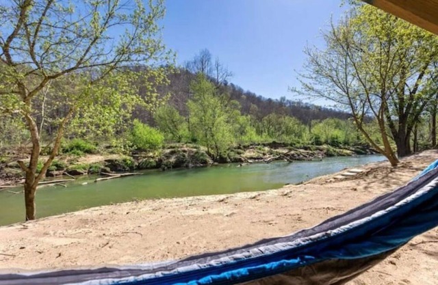Furnished Glamping Tent/King Bed/Access to the Red River - Dancing Deer - #6