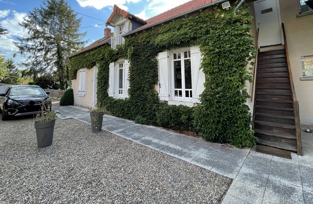 Gîte 6/8pers with heated swimming pool near Zoo de Beauval and Chateaux de la Loire