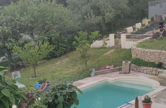 Gîte Chez L'habitant Avec Piscine