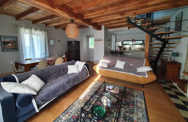 Gîte de Charme /gîte du Hameau Piscine Privative 10/5 CH Randonnée /4 Etoiles