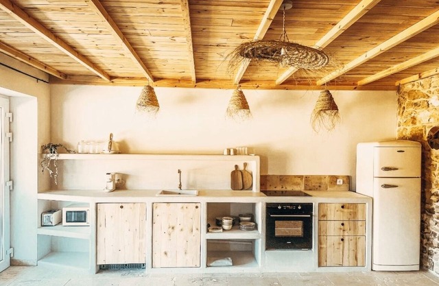 Gîte "La gloire de mon père" on an estate in Uzès