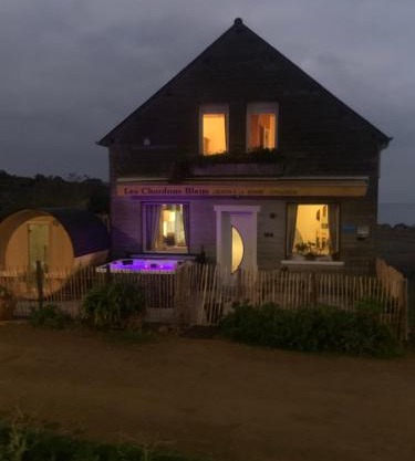 Gîte Les Chardons Bleus , les pieds dans l’eau