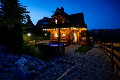 Góralska Chatka 2 Highland Cottage - Split AC, Jacuzzi, Sauna, Private parking, Mountains View, Garden, Zakopane