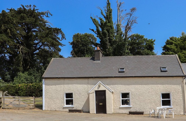 GALBALLY COTTAGE, family friendly in Bree, County Wexford