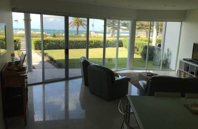 Gallery 3 Victor Harbor