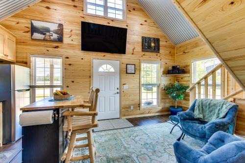 Gaming Loft ATV-Friendly Home in Slocomb