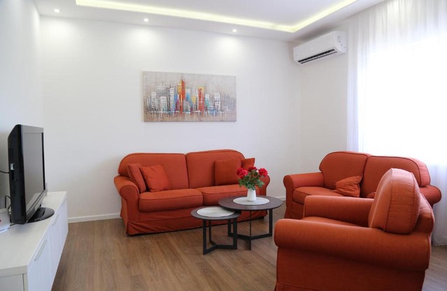 Garden House Apartment
