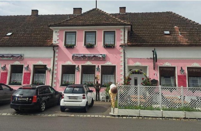 Gasthaus Wildrose Zum Wehrturm