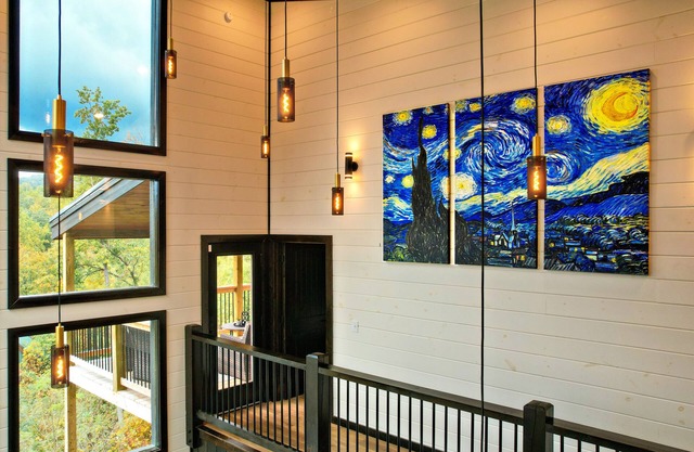 Gatlinburg Starry Night: Mtn Views, Pool (Spa), Games, Hot Tub, Wifi and more.