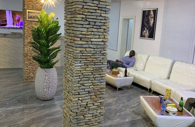 Gbemiro Ambassador Hotel and Suites