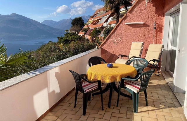 Gemütliche 3-zimmer-wohnung mit Atemberaubender Sicht auf den Lago Maggiore