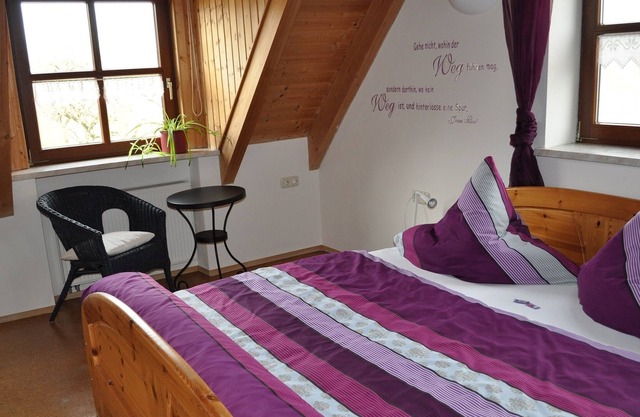 Gemütliche, großflächige 70 qm Ferienwohnung für 4 Personen, gut geeignet für Familien,voll ausgestattete Küche