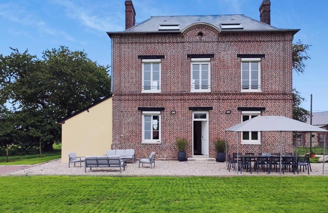 Gite Saint-Pierre-de-Varengeville, 4 bedrooms, 12 persons