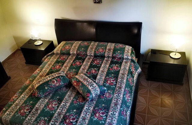 GIANKHOUSE spacious apartment 5 minutes from downtown and also from the sea, by car