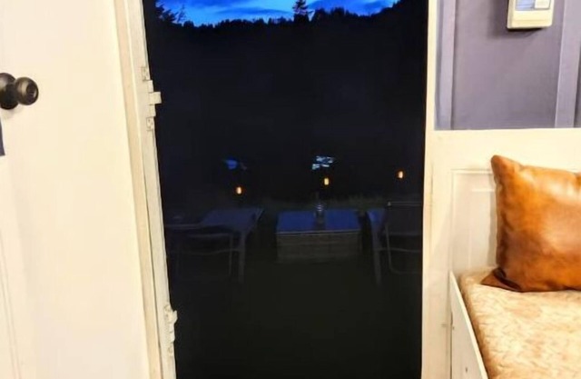 Giant Grove RV Escape
