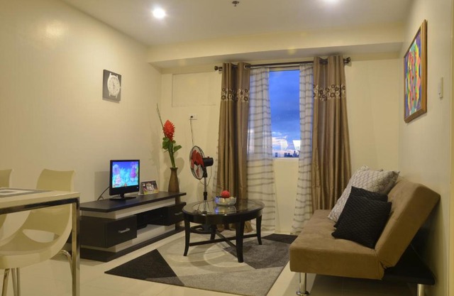 Gilmore Apartment at Princeton Residences Condominium