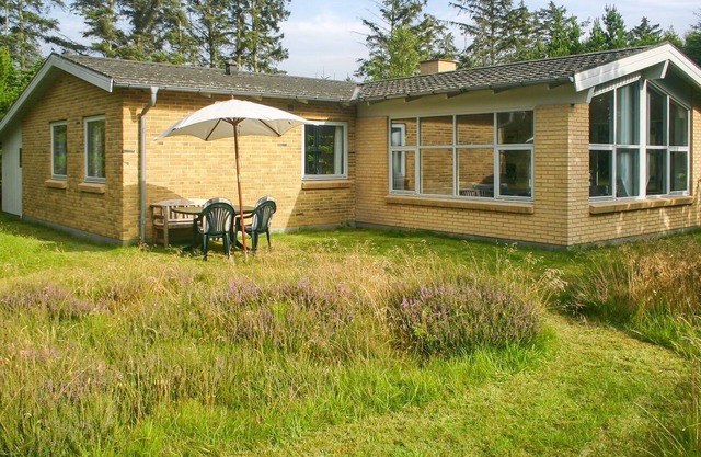 "Gisa" - 400m from the sea by Interhome