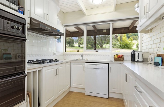 Gisborne Peak Winery Cottages