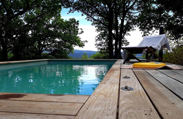 Gite in full nature with swimming pool