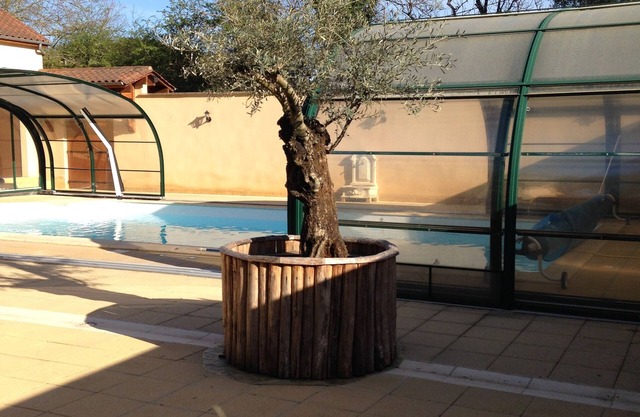 GITE IN THE COUNTRYSIDE WITH SWIMMING POOL COVERED AND DISCOVERABLE