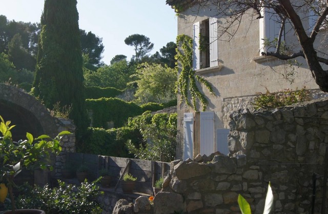 Gîte-Superior-Ensuite with Bath-Courtyard view