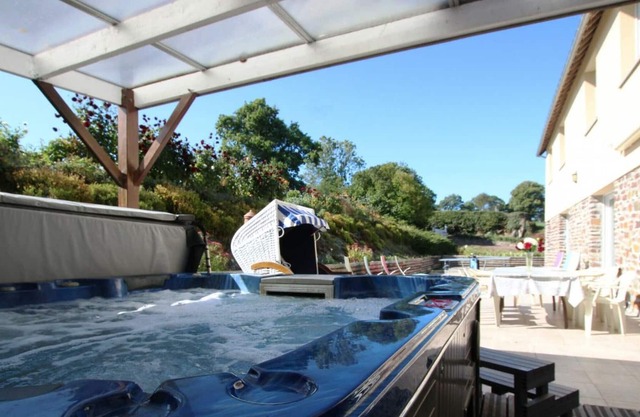 Gite Ver, 5 bedrooms, 10 persons
