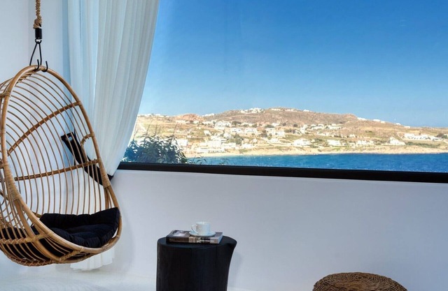 Giulietta - A Stunning Contemporary Home Perched on a Hill in Mykonos