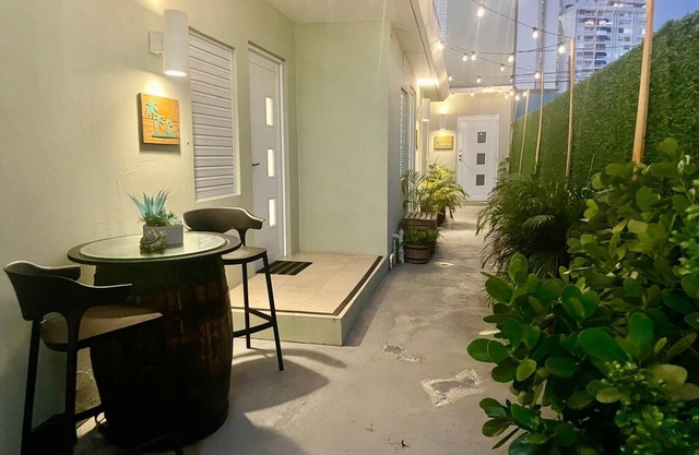 GIVE-Updated 1-bedroom unit just step away from the beach!