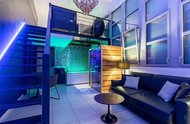 "Glamappartspa New York Executive Champagne & Parking