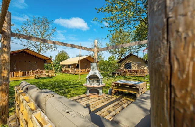 Glamping tent with 2 bedrooms