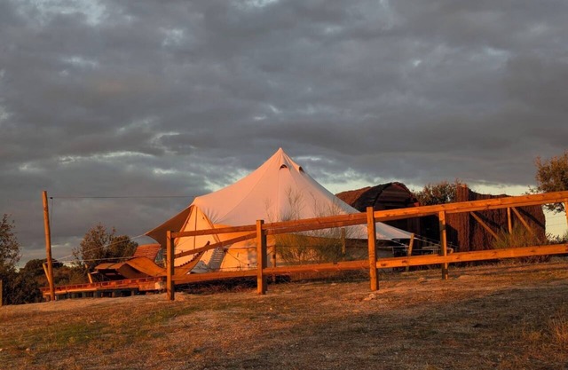 Glamping with private kitchen and bathroom in your tent