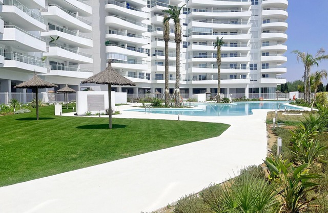 Global Properties: Apartment with sea and mountain views