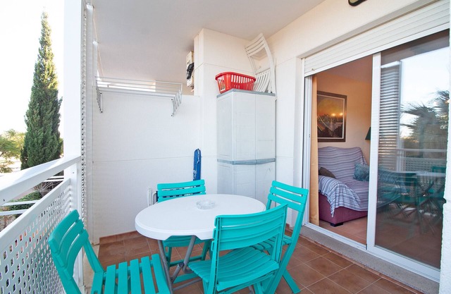 Global Properties: Apartment with swimming pool in Corinto Beach